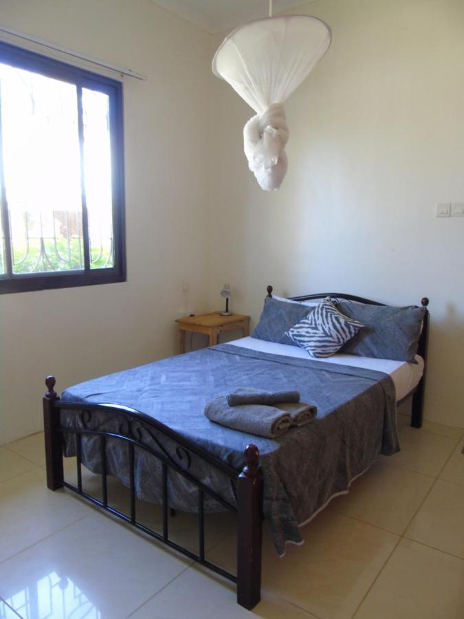 Idc Guest House Bagamoyo Exteriör bild