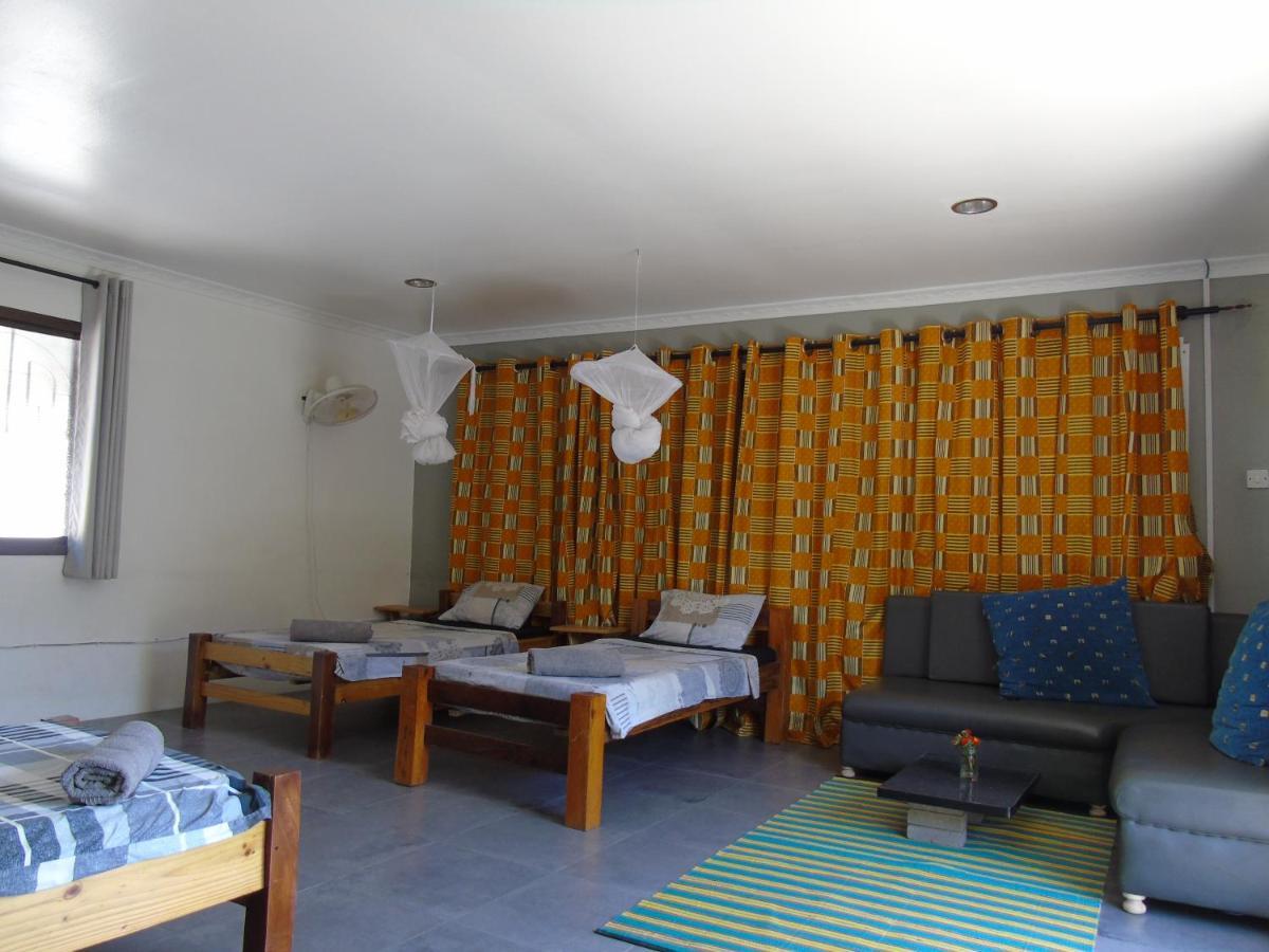 Idc Guest House Bagamoyo Exteriör bild
