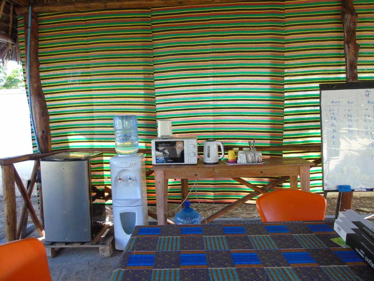 Idc Guest House Bagamoyo Exteriör bild