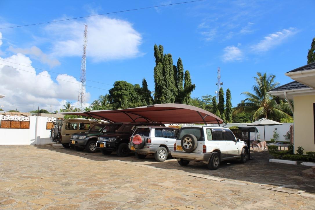 Idc Guest House Bagamoyo Exteriör bild